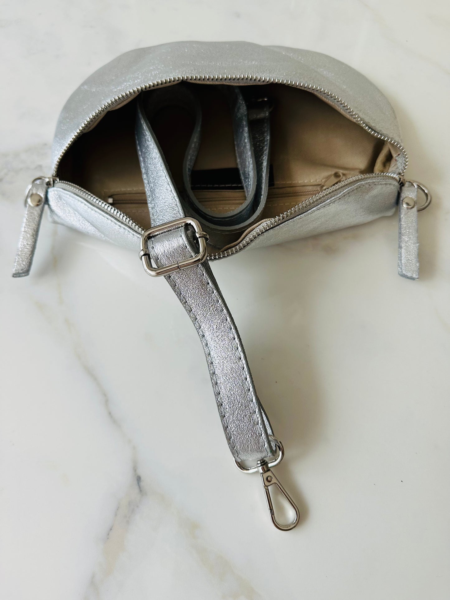 Umhängetasche "Silber“