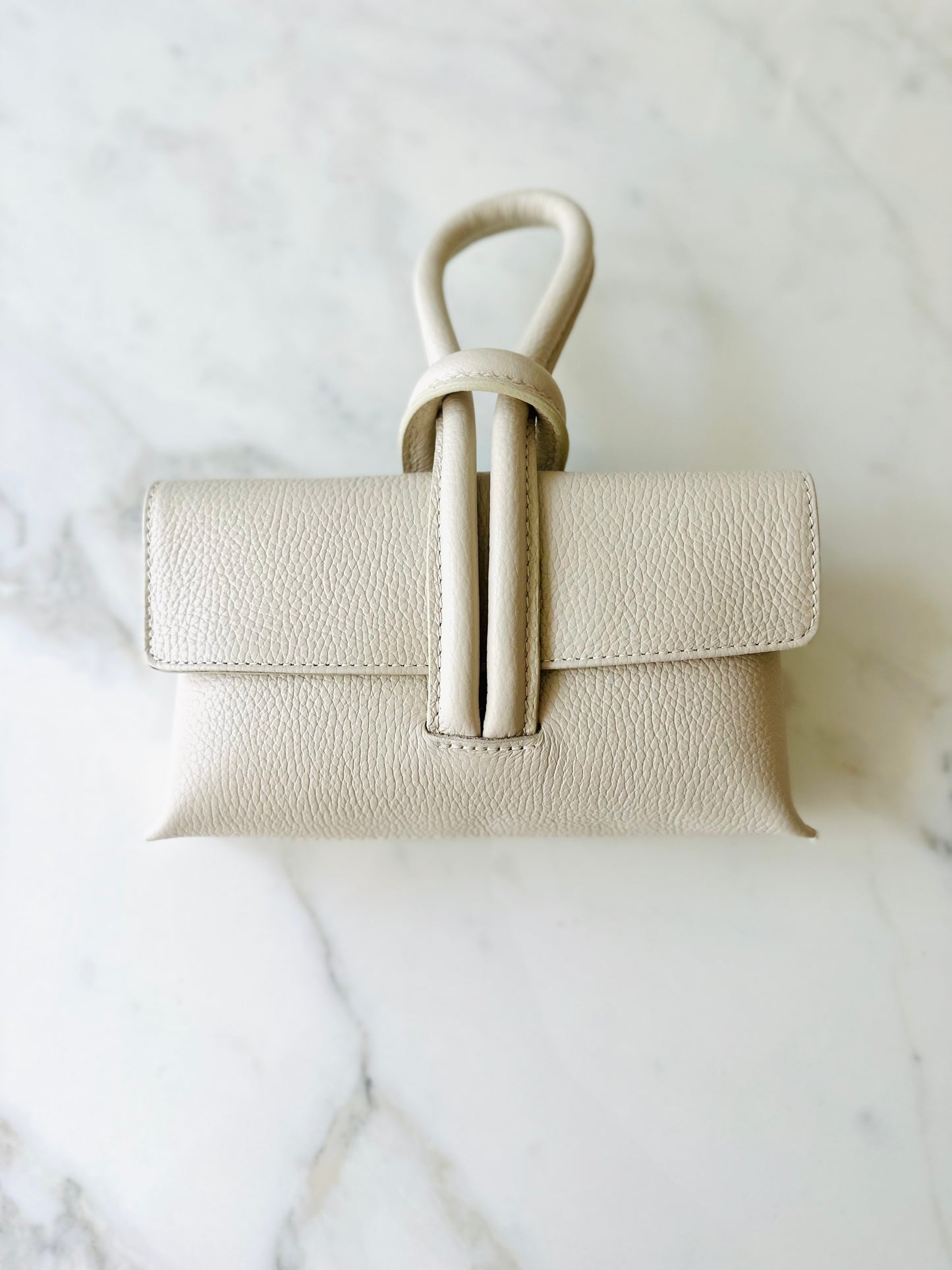 Clutch mit Riemen "Beige