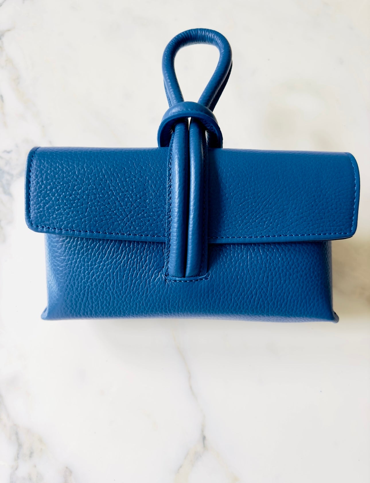 Clutch mit Riemen "Royal Blau"